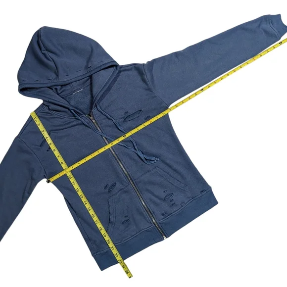 🚨 3/$15!! Distressed/Torn Blue Zip Up Hoodie - Picture 5 of 10